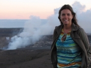 Freezing my arse off waiting for dark to see the volcano 'glow'                               