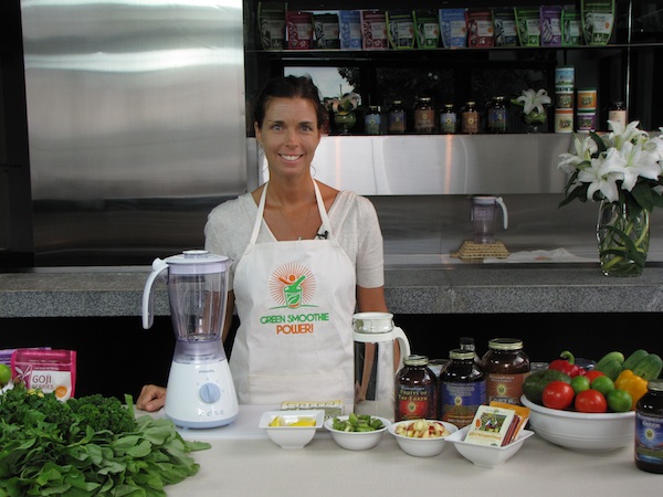 Jennifer in her documentary on how to make green smoothies