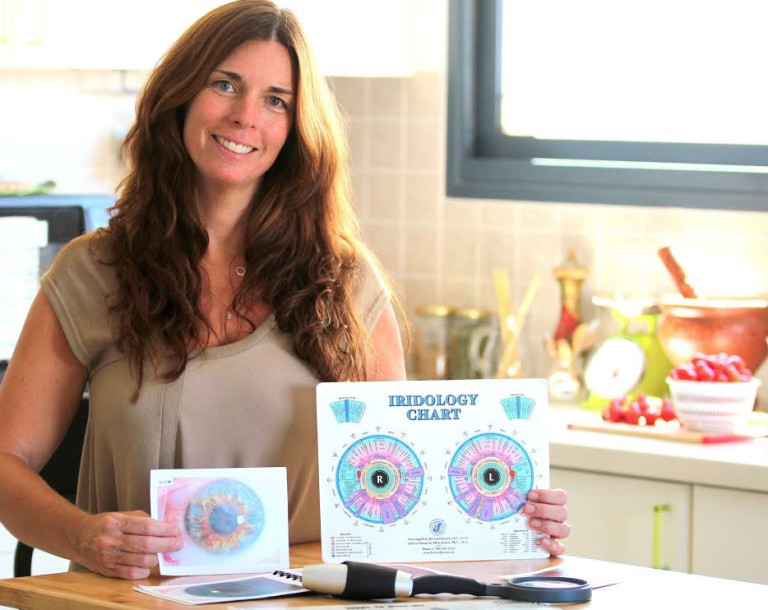 Jennifer offers Iridology by Skype and Email also